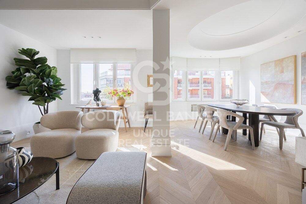 Appartamento a Madrid, Spagna 4 camere da letto, 200 mq. N° 157707