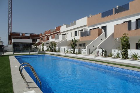 Bungalo Pilar de la Horadada, Alicante, Spānijā 3 istabas, 96 m2 Nr. 188566