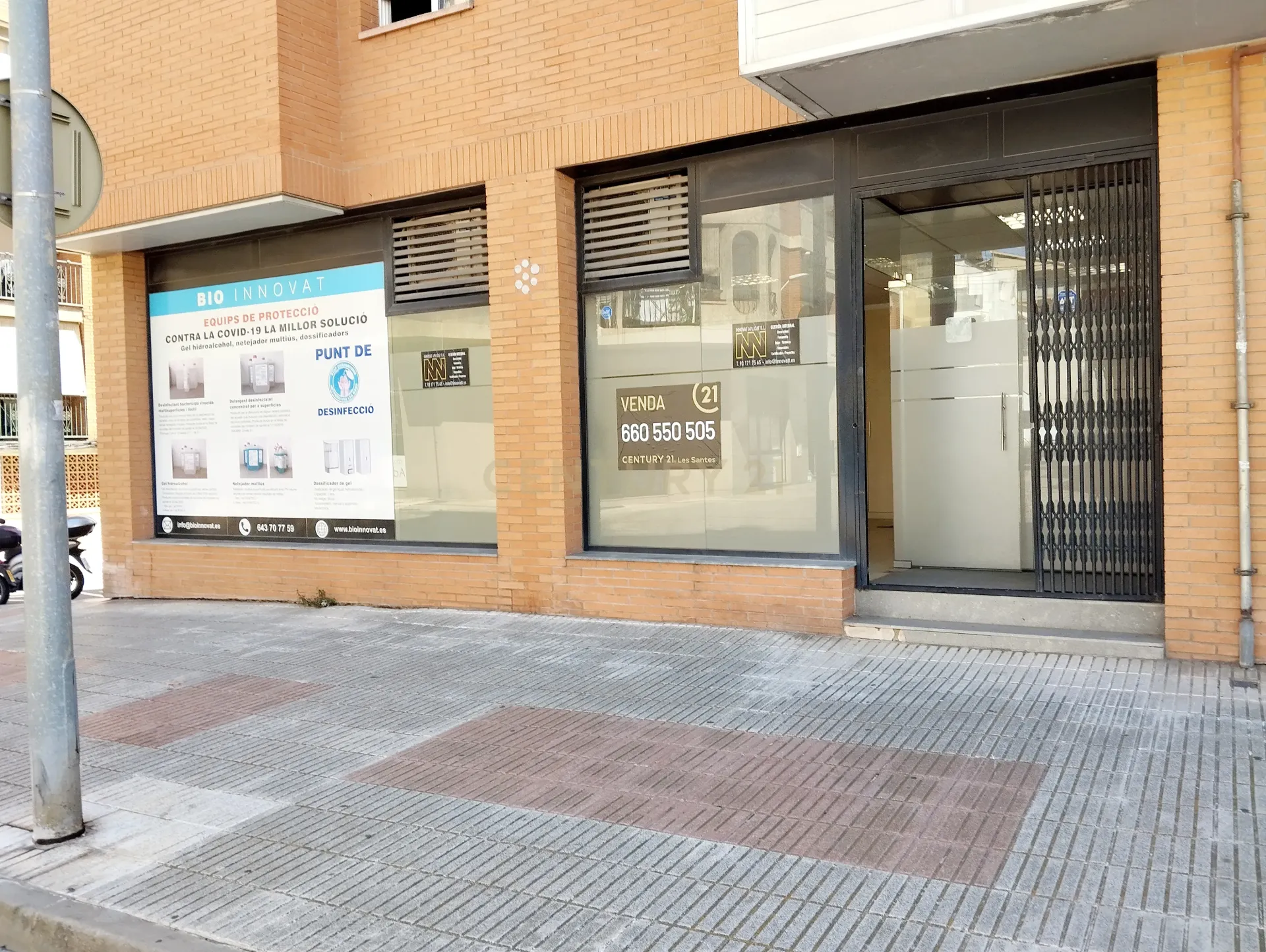 Tienda al por menor en Malgrat de Mar, Barcelona, España 2 dormitorios, 63 m2 No. 191493