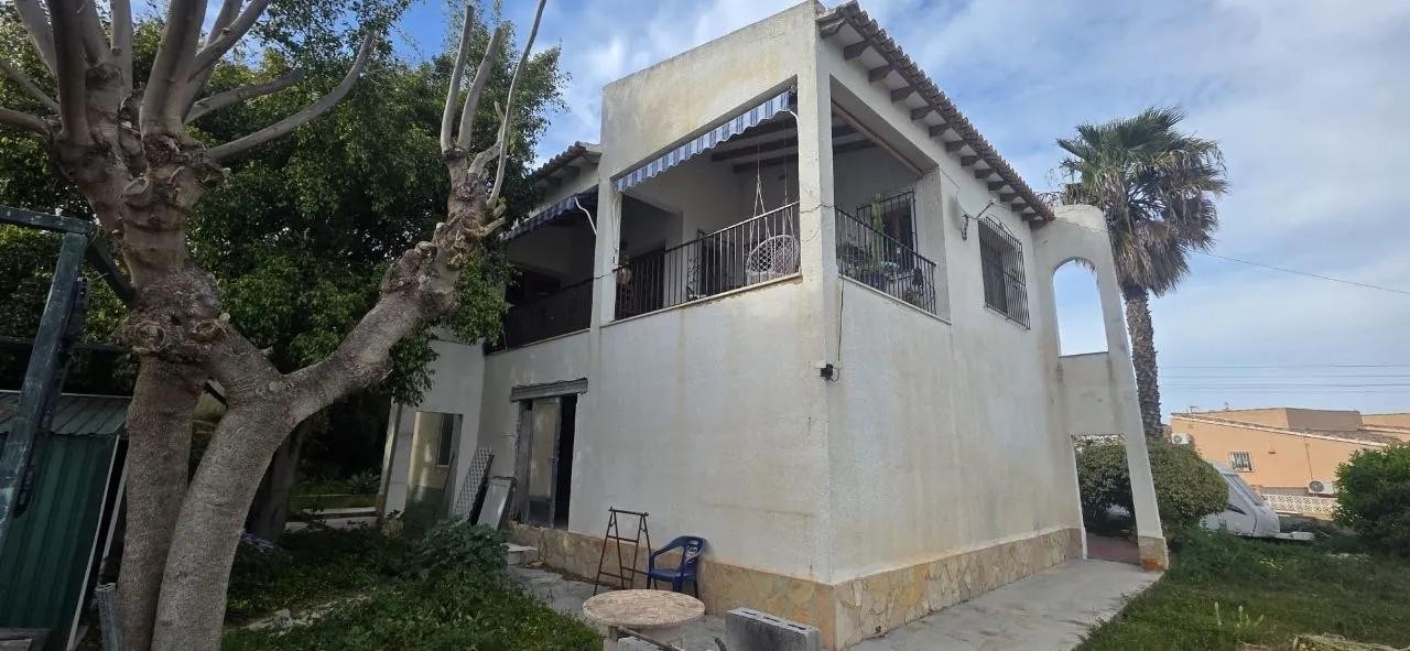Villa in Calpe, Alicante, Spain 6 bedrooms, 312 sq.m. No. 180283