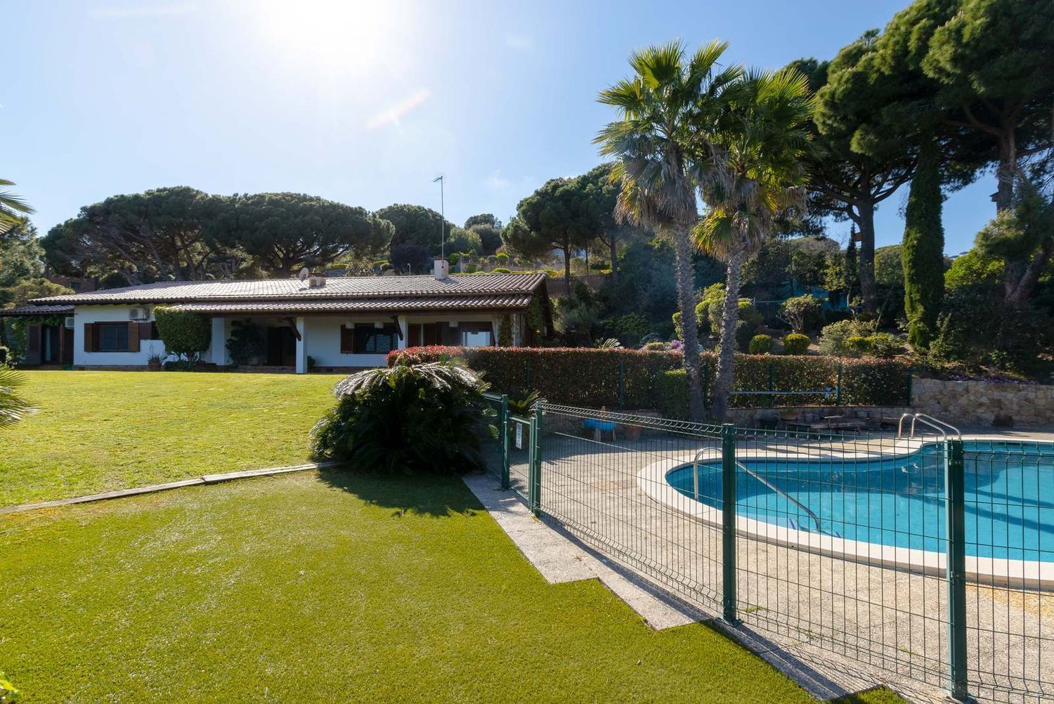 House à Cabrera de Mar, Barcelona, Espagne 6 chambres, 698 m2 No. 177831