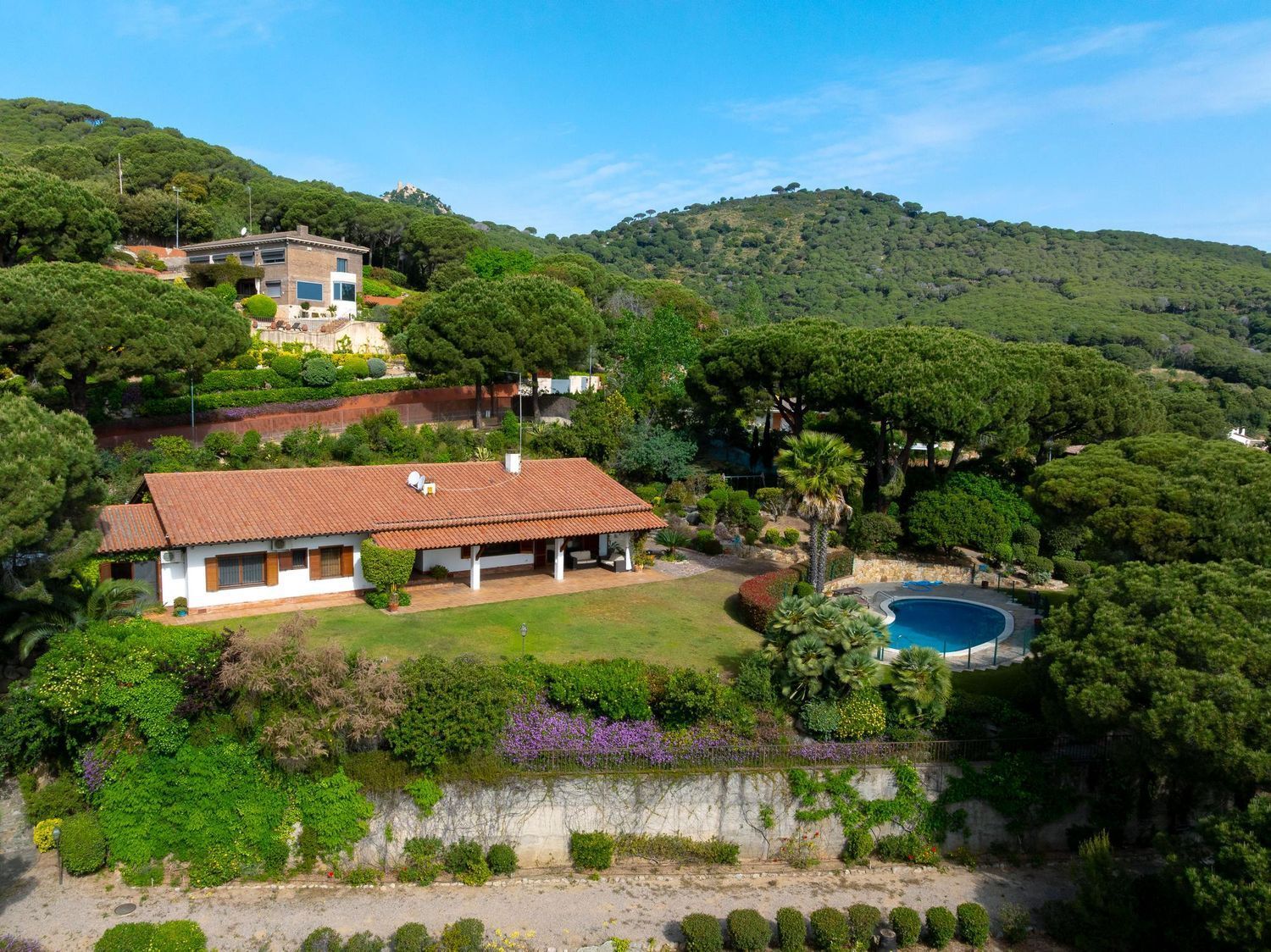 House à Cabrera de Mar, Barcelona, Espagne 6 chambres, 698 m2 No. 177831
