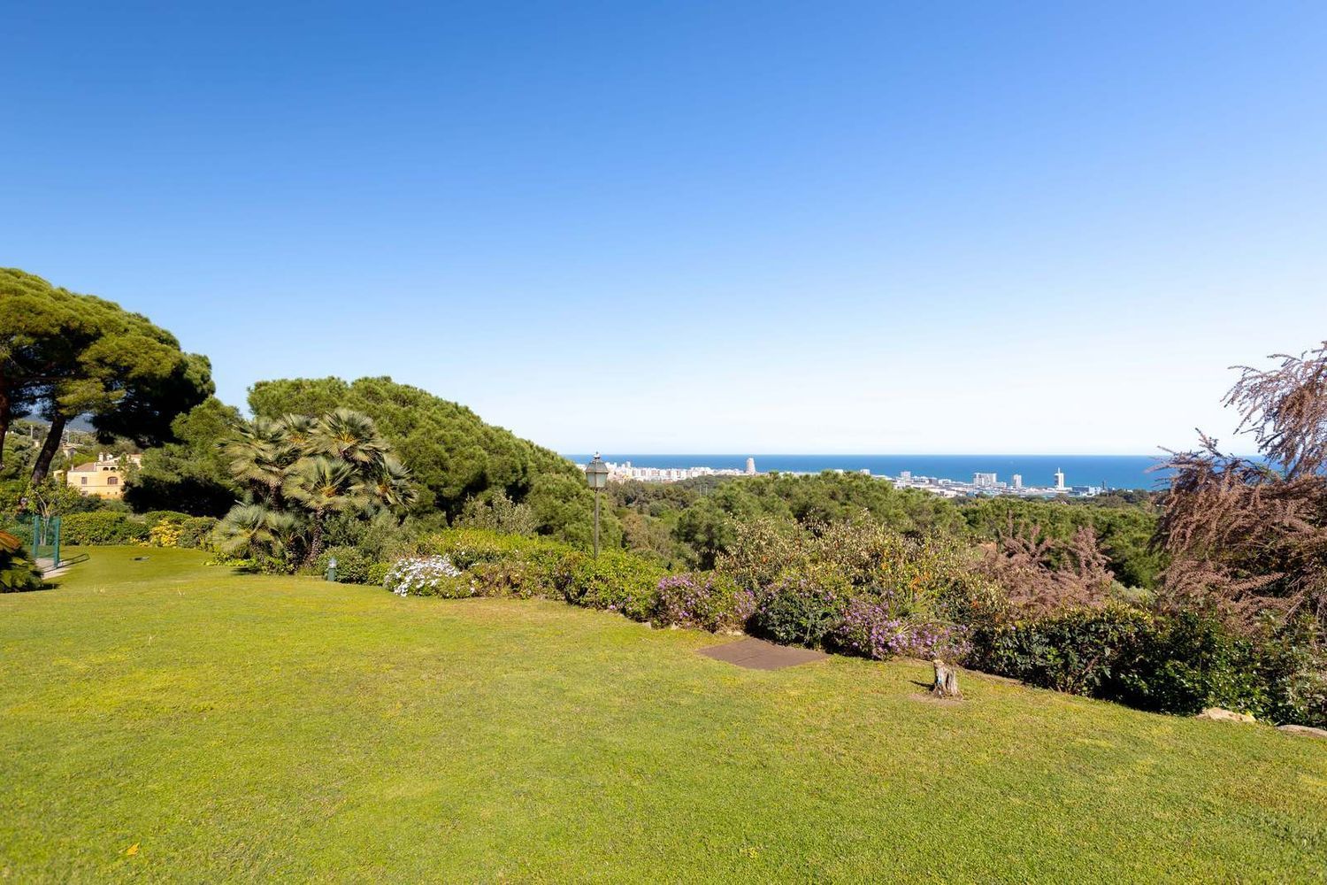 House à Cabrera de Mar, Barcelona, Espagne 6 chambres, 698 m2 No. 177831