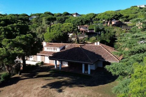 Casa a Sant Andreu de Llavaneres, Barcelona, Spagna 6 camere da letto, 800 mq. N° 177833