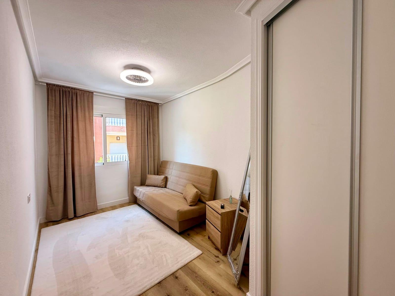 Wohnung in Torrevieja, Alicante, Spanien 2 Schlafzimmer, 67 m2 Nr. 194917