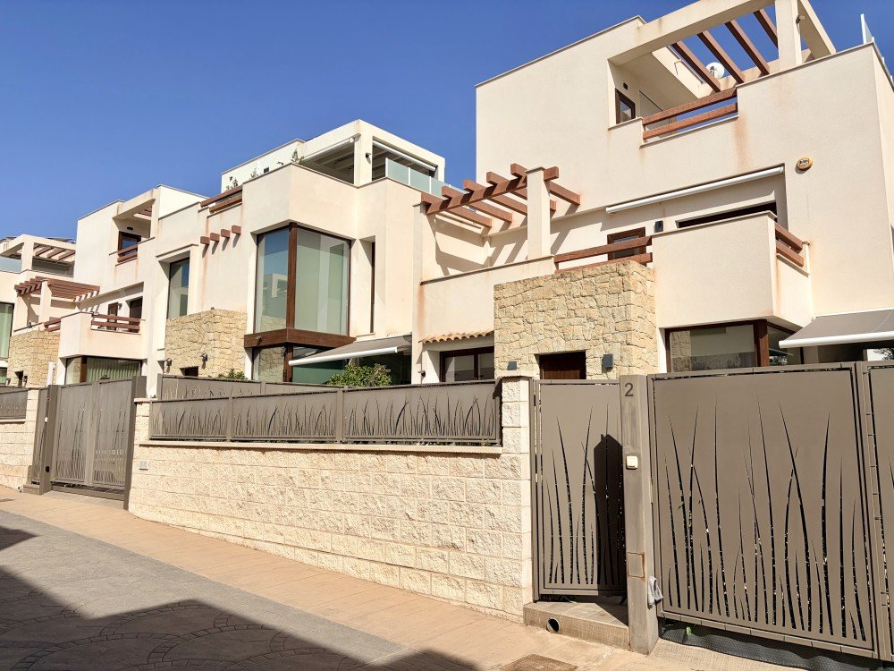 Townhouse à Ciudad Quesada, Alicante, Espagne 3 chambres, 156 m2 No. 194915