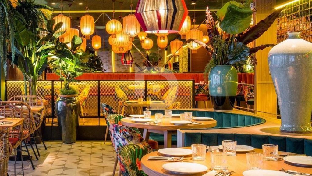 Cafetería / restaurante en Barcelona, España 400 m2 No. 151943
