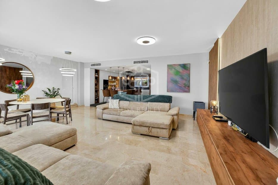 Rindu māja Santiago del Teide, Tenerife, Spānijā 4 istabas, 312 m2 Nr. 173494