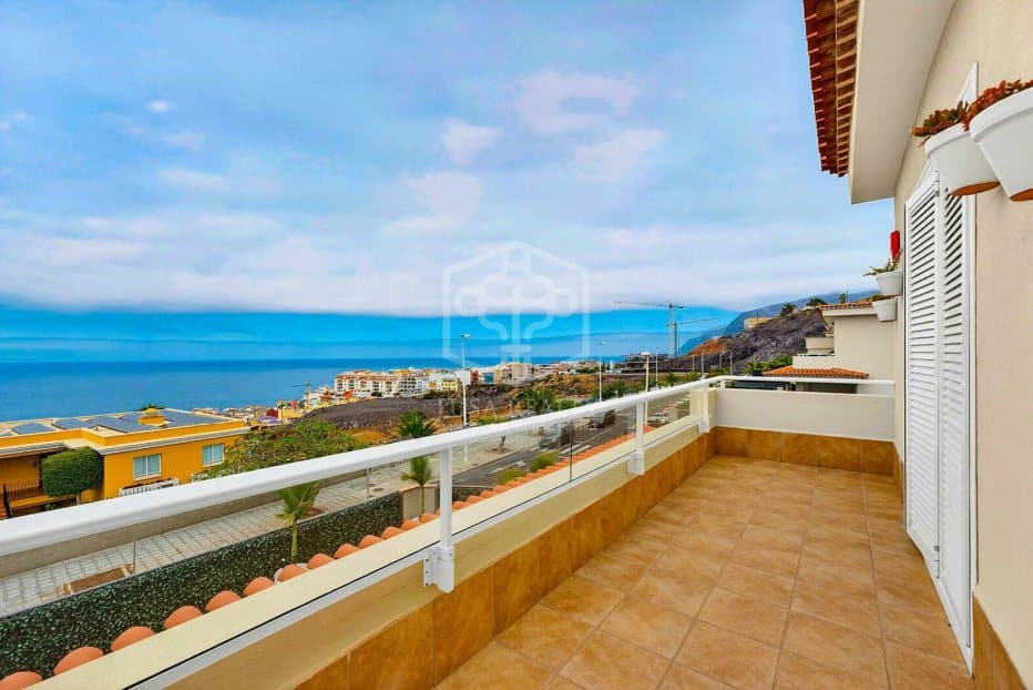 Rindu māja Santiago del Teide, Tenerife, Spānijā 4 istabas, 312 m2 Nr. 173494