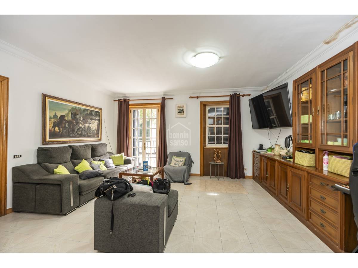 Commercial property à Mahon, Menorca, Espagne 8 chambres, 426 m2 No. 173492