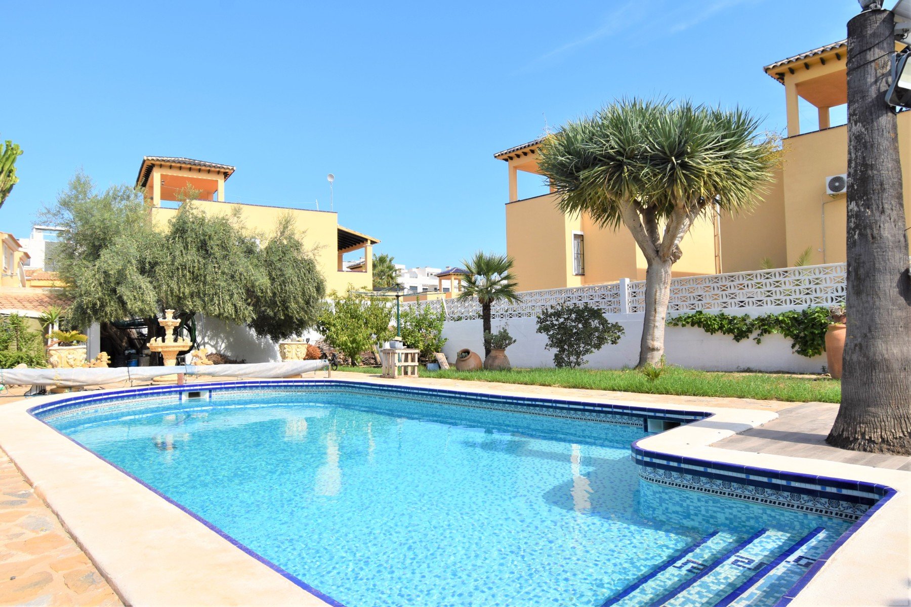 Villa Villamartin, Alicante, Spānijā 4 istabas, 325 m2 Nr. 135611