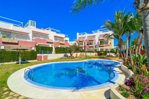 Apartament w Punta Prima, Alicante, Hiszpania 2 sypialnie, 75 mkw. nr 145435