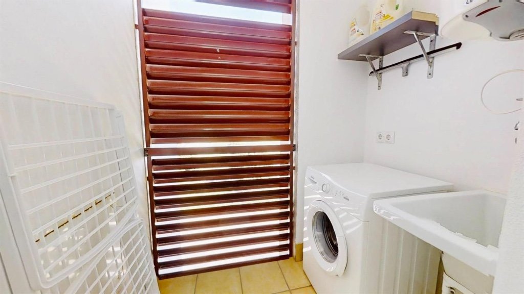 Квартира в Пунта Прима, Аликанте, Испания 2 спальни, 75м2 №145435
