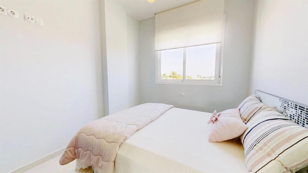 Квартира в Пунта Прима, Аликанте, Испания 2 спальни, 75м2 №145435
