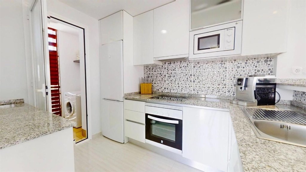 Квартира в Пунта Прима, Аликанте, Испания 2 спальни, 75м2 №145435