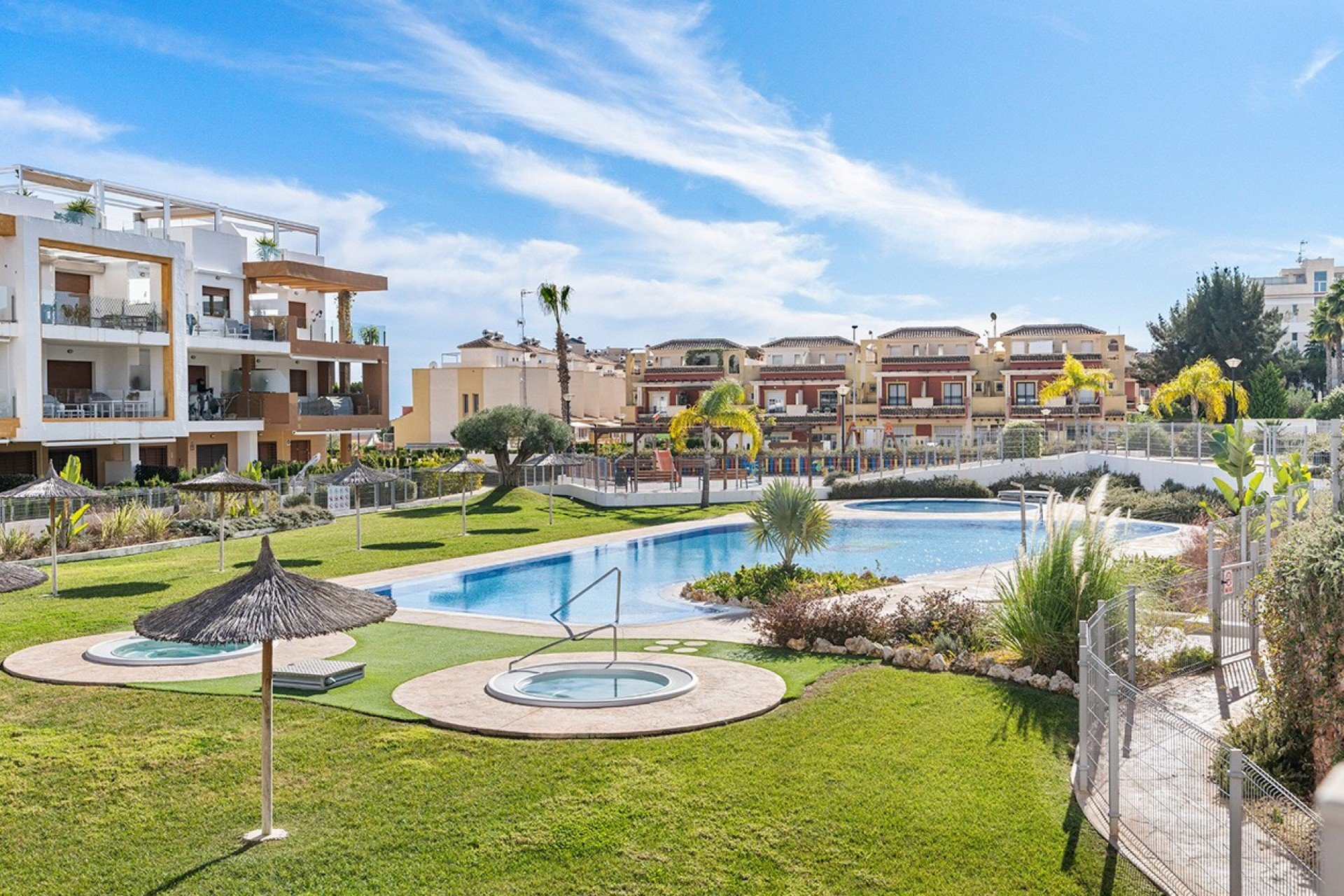 Dzīvoklis Los Dolses, Alicante, Spānijā 2 istabas, 69 m2 Nr. 144621