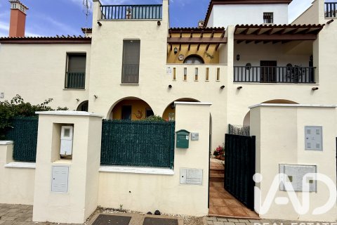 Casa adosada en Ayamonte, Huelva, España 3 dormitorios, 145 m2 No. 196635