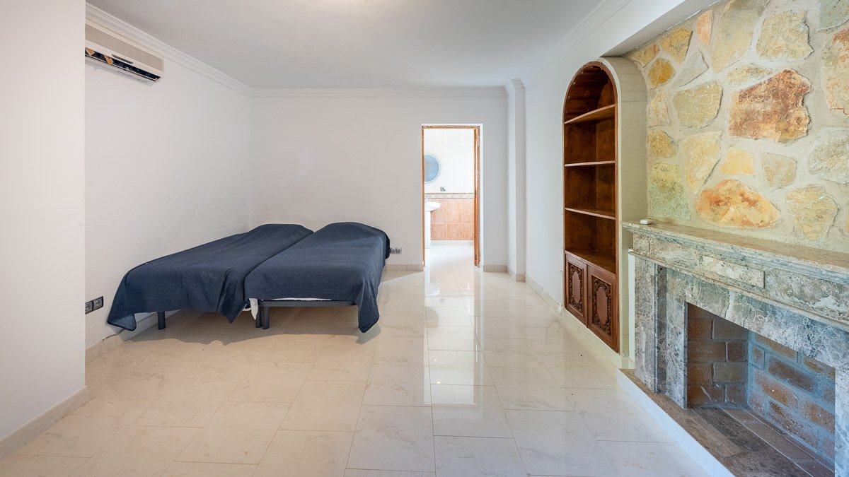 Villa in Mallorca, Spanien 6 Schlafzimmer, 680 m2 Nr. 166312