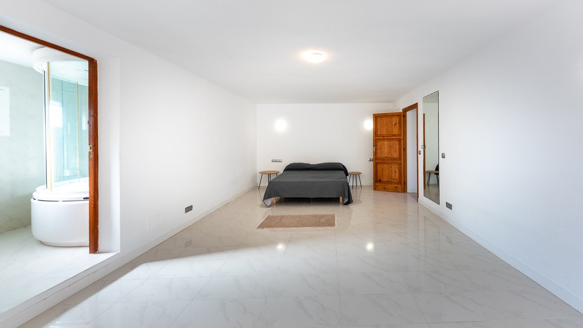 Villa in Mallorca, Spanien 6 Schlafzimmer, 680 m2 Nr. 166312