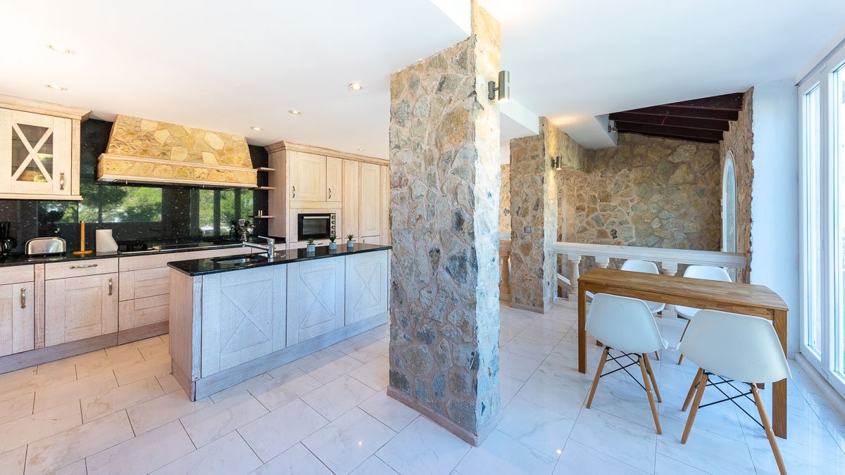 Villa in Mallorca, Spanien 6 Schlafzimmer, 680 m2 Nr. 166312