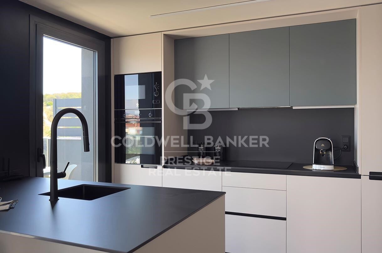 Penthouse in Sant Boi de Llobregat, Barcelona, Spain 3 bedrooms, 102 sq.m. No. 157701