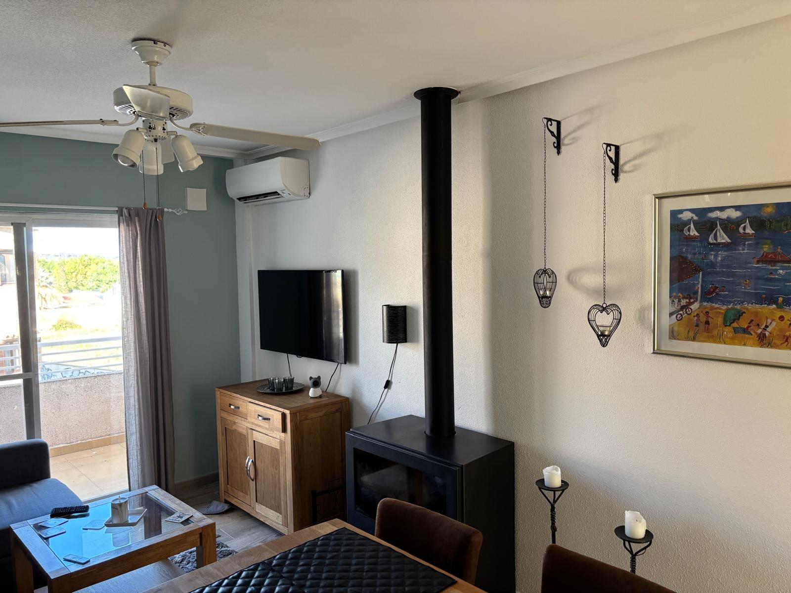 Takvåning i Nueva Torrevieja, Alicante, Spanien 2 sovrum, 65 kvm. Nr. 165870