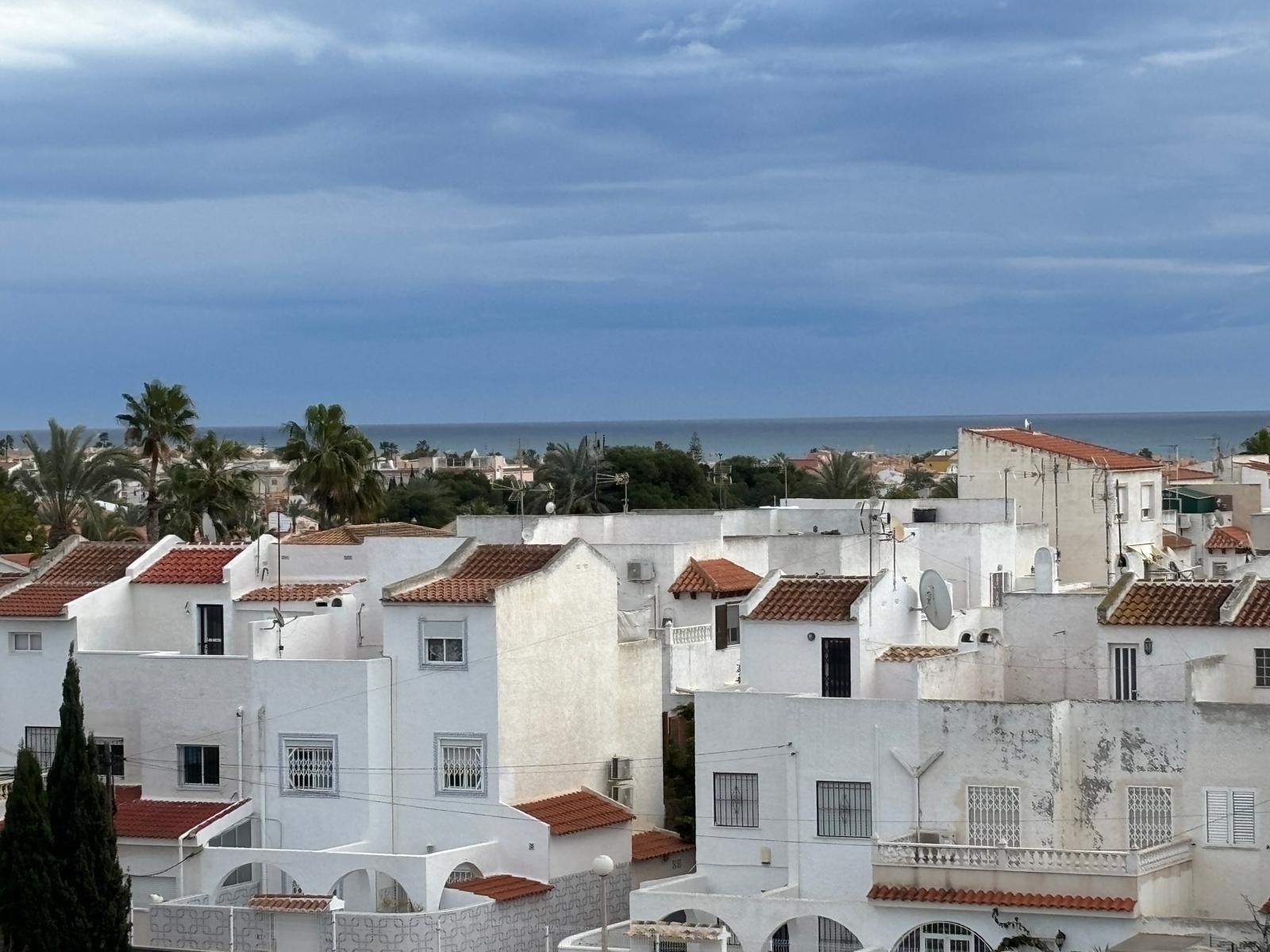 Takvåning i Nueva Torrevieja, Alicante, Spanien 2 sovrum, 65 kvm. Nr. 165870
