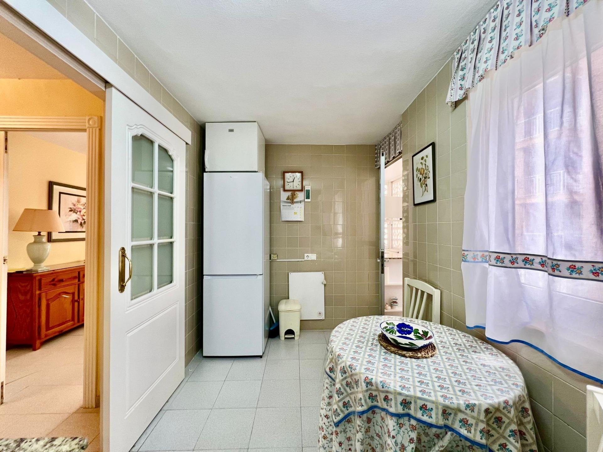 Appartamento a Torrevieja, Alicante, Spagna 3 camere da letto, 81 mq. N° 165875