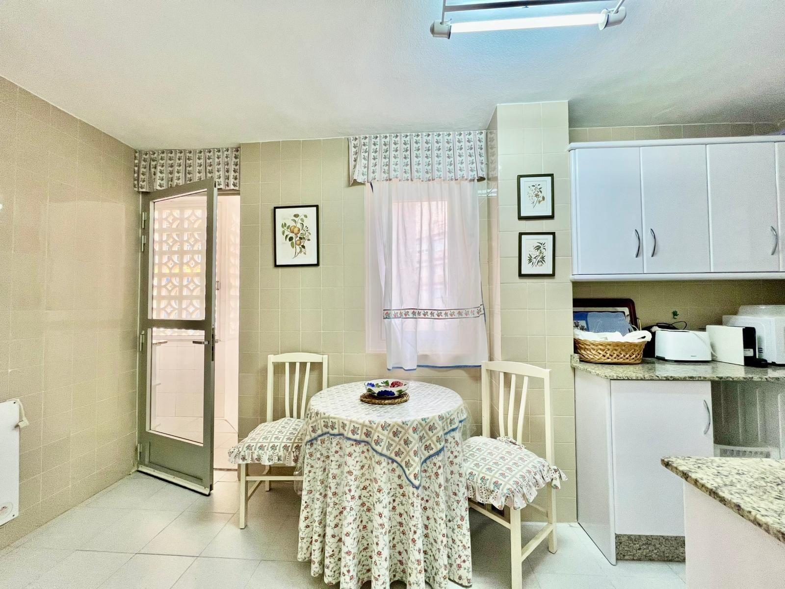 Appartamento a Torrevieja, Alicante, Spagna 3 camere da letto, 81 mq. N° 165875