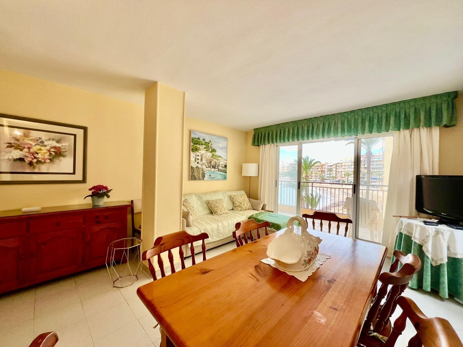 Appartamento a Torrevieja, Alicante, Spagna 3 camere da letto, 81 mq. N° 165875
