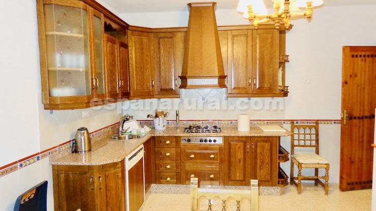 Villa i Baza, Granada, Spanien 4 sovrum, 160 kvm. Nr. 113676