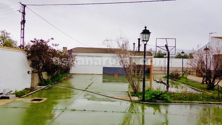 Villa i Baza, Granada, Spanien 4 sovrum, 160 kvm. Nr. 113676