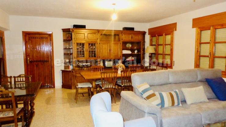 Villa i Baza, Granada, Spanien 4 sovrum, 160 kvm. Nr. 113676