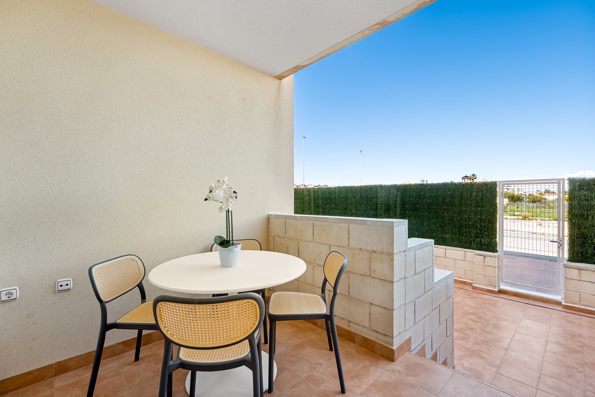 Apartamento en Alicante, España 2 dormitorios, 69 m2 No. 188758