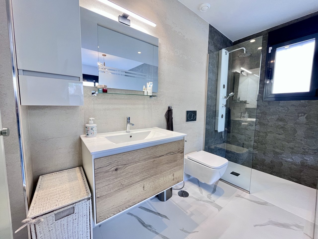 Apartamento en San Miguel de Salinas, Alicante, España 2 dormitorios, 101 m2 No. 139561