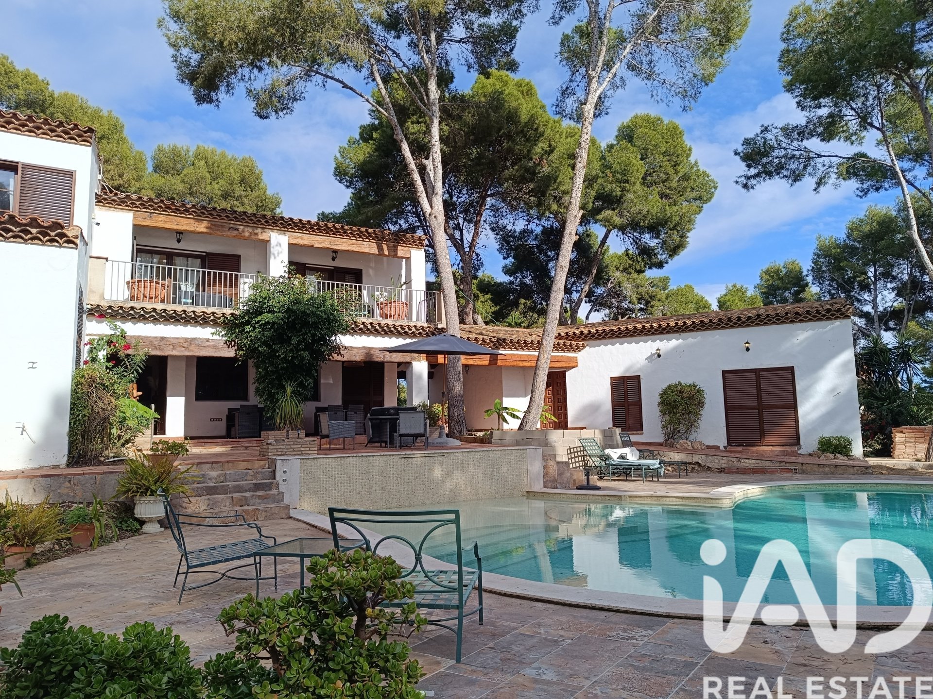 Māja Roda de Berà, Tarragona, Spānijā 4 istabas, 250 m2 Nr. 172313