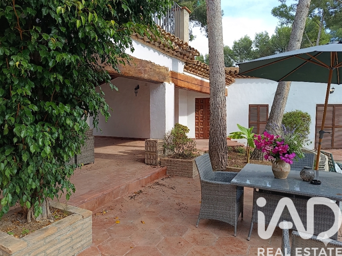 Māja Roda de Berà, Tarragona, Spānijā 4 istabas, 250 m2 Nr. 172313