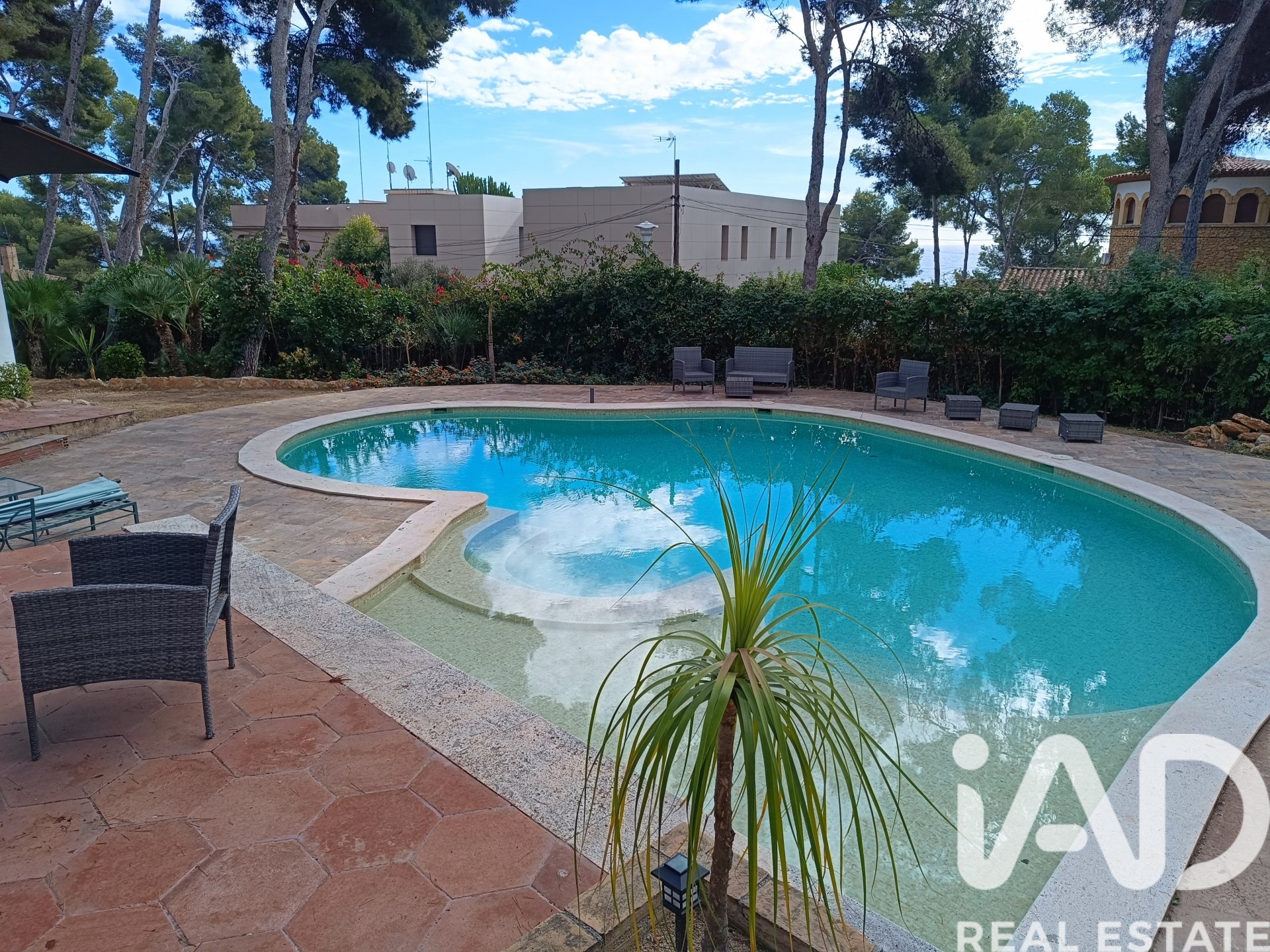 Māja Roda de Berà, Tarragona, Spānijā 4 istabas, 250 m2 Nr. 172313