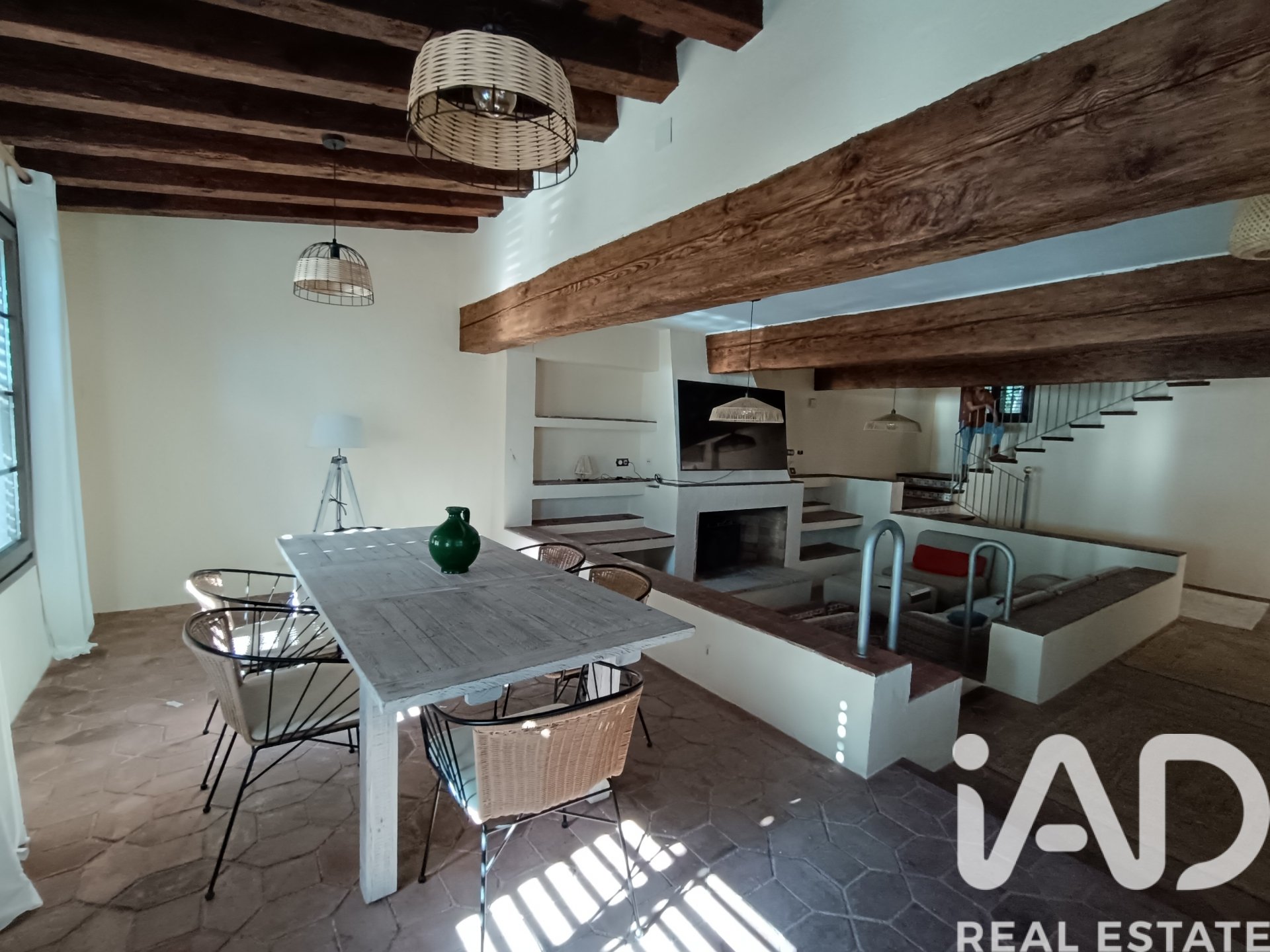 Māja Roda de Berà, Tarragona, Spānijā 4 istabas, 250 m2 Nr. 172313