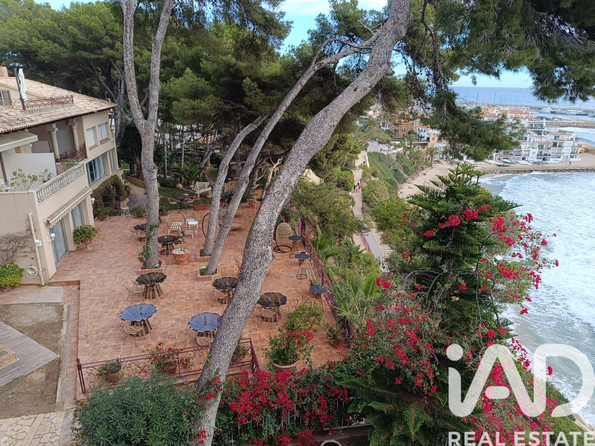 Talo Roda de Berà, Tarragona, Espanja 6 makuuhuonetta, 752 m2 No. 172314