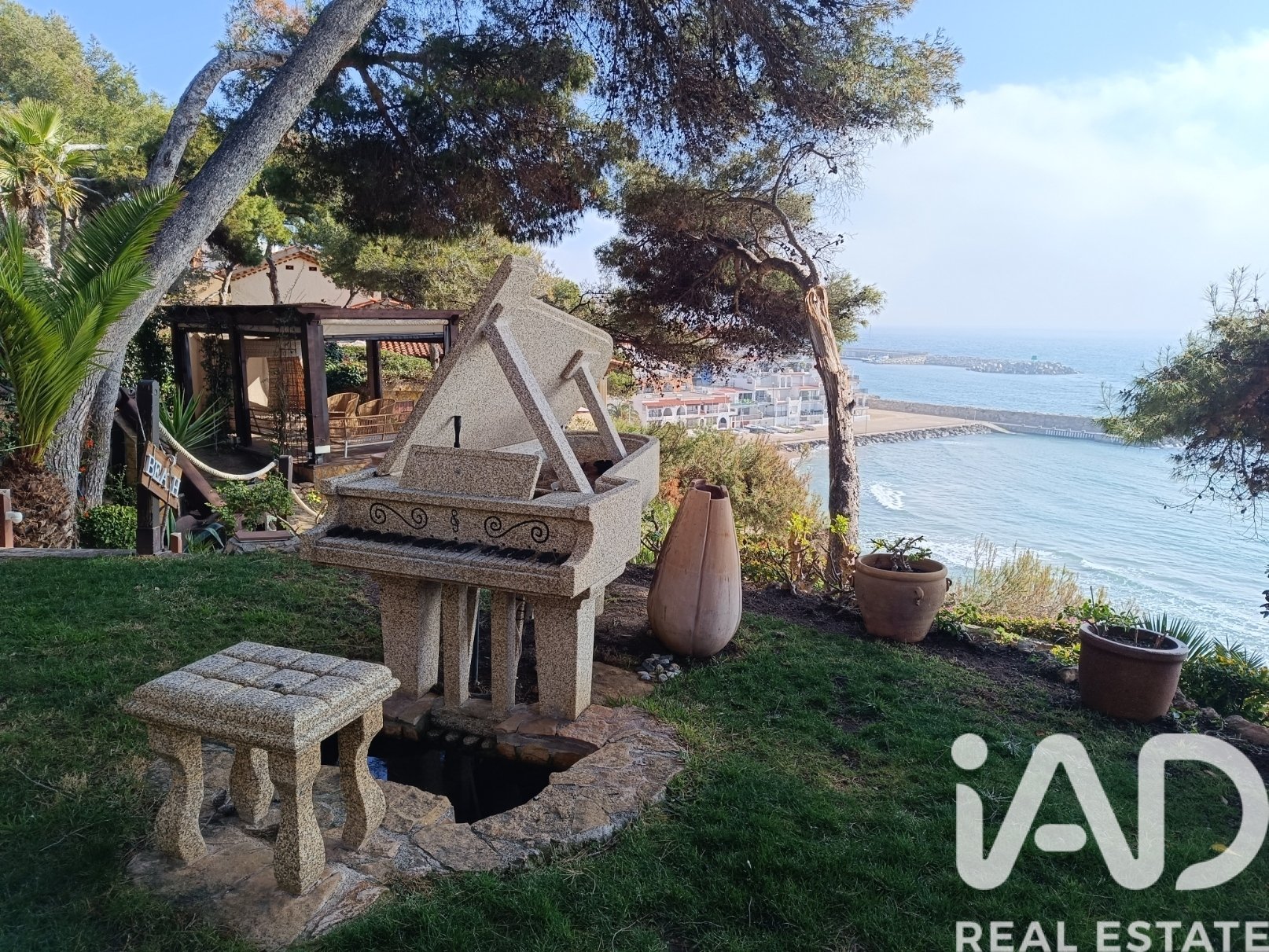 Talo Roda de Berà, Tarragona, Espanja 6 makuuhuonetta, 752 m2 No. 172314