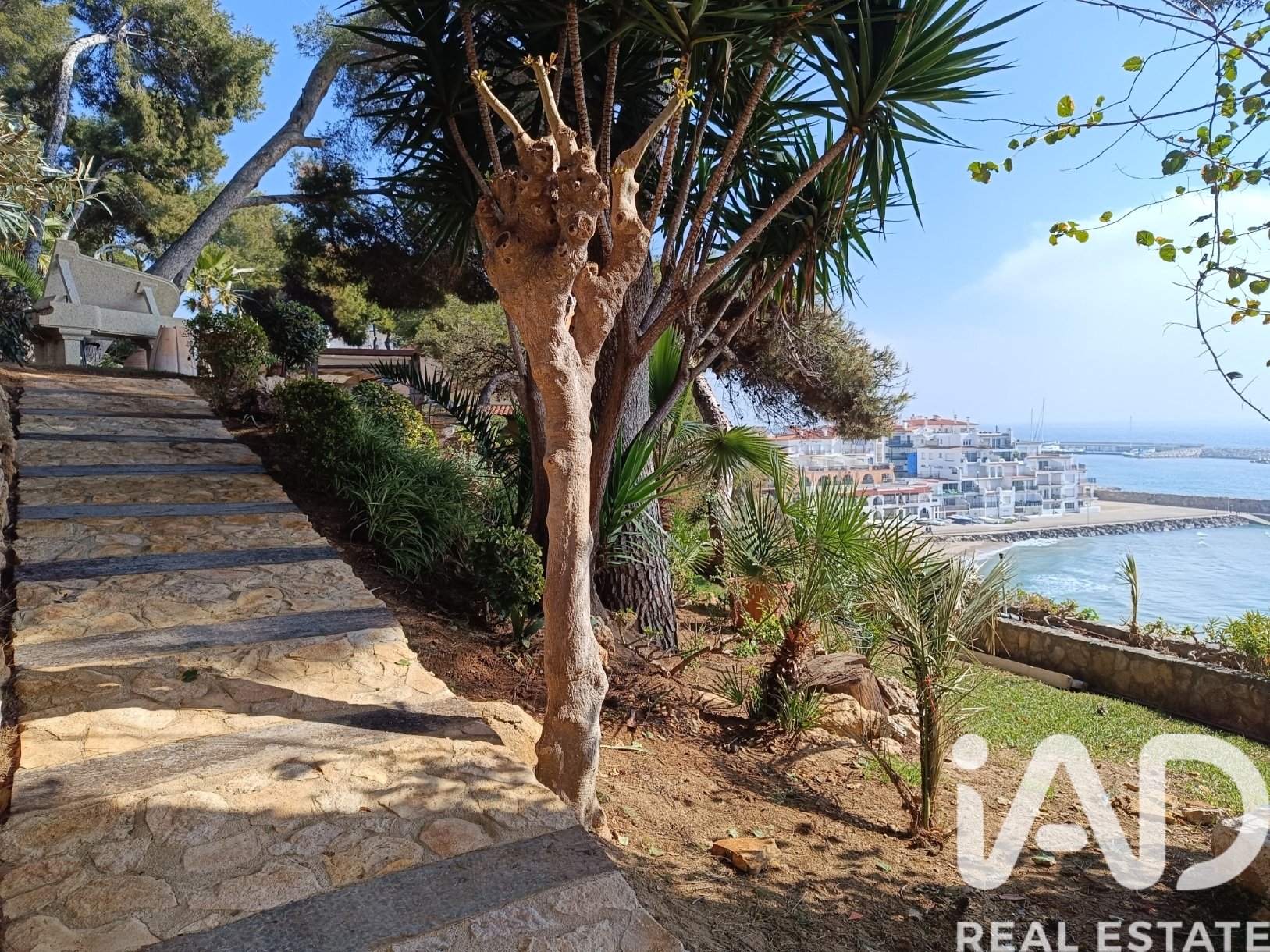 Talo Roda de Berà, Tarragona, Espanja 6 makuuhuonetta, 752 m2 No. 172314