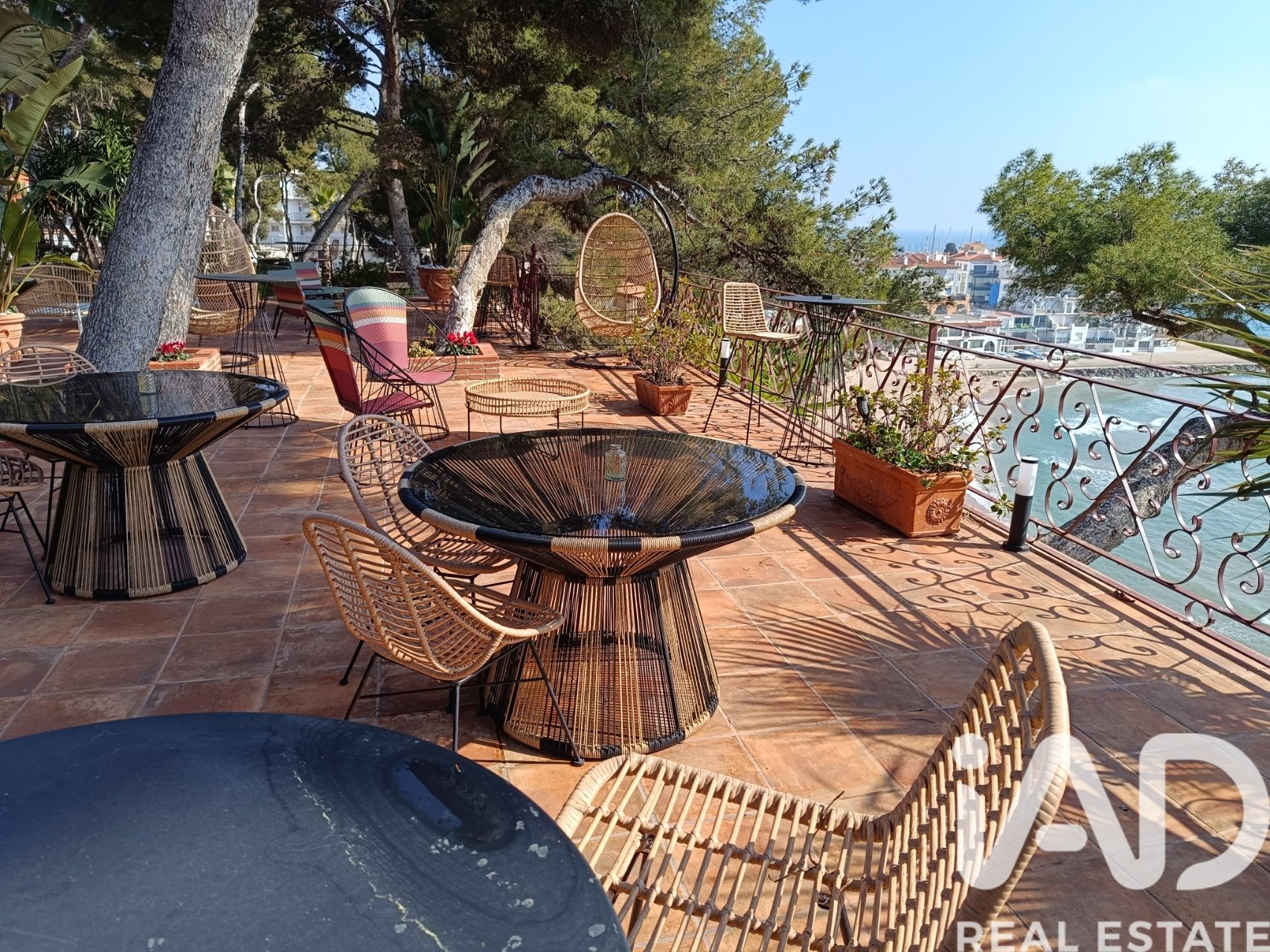 Talo Roda de Berà, Tarragona, Espanja 6 makuuhuonetta, 752 m2 No. 172314