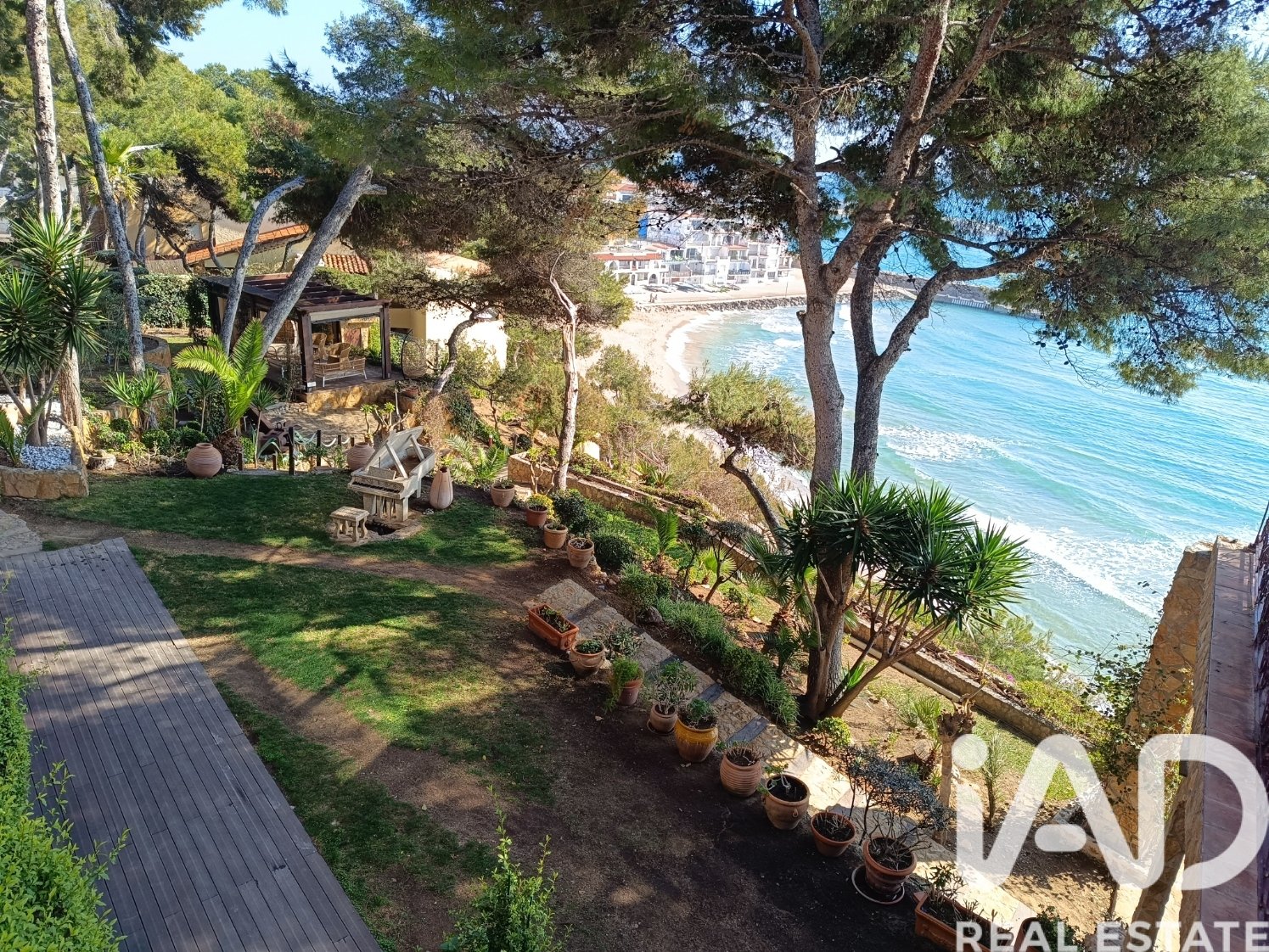 Talo Roda de Berà, Tarragona, Espanja 6 makuuhuonetta, 752 m2 No. 172314
