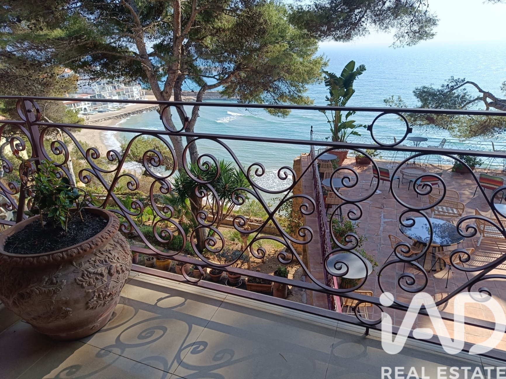 Talo Roda de Berà, Tarragona, Espanja 6 makuuhuonetta, 752 m2 No. 172314