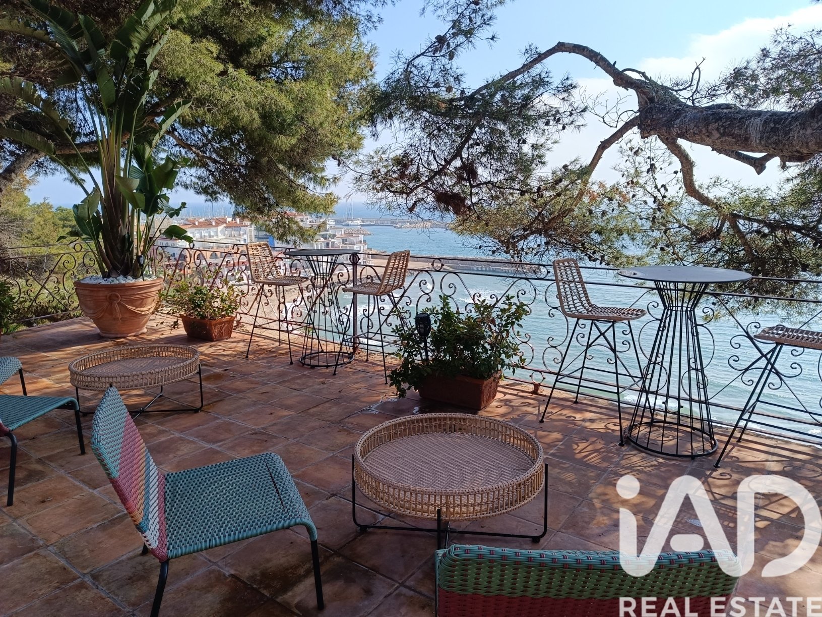 Talo Roda de Berà, Tarragona, Espanja 6 makuuhuonetta, 752 m2 No. 172314