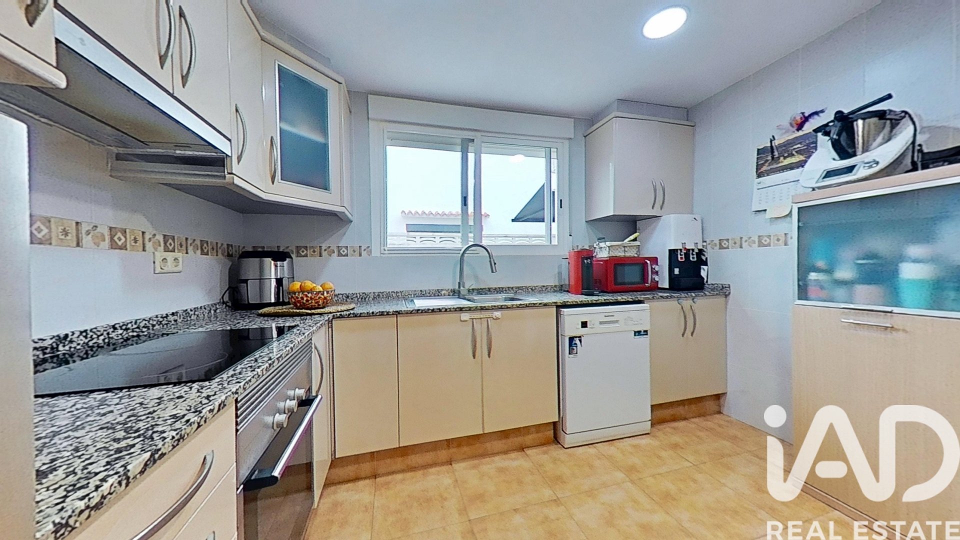 Сasa en Benicasim, Castellón, España 4 dormitorios, 195 m2 No. 172315