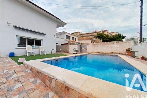 Māja Benicasim, Castellon, Spānijā 4 istabas, 195 m2 Nr. 172315