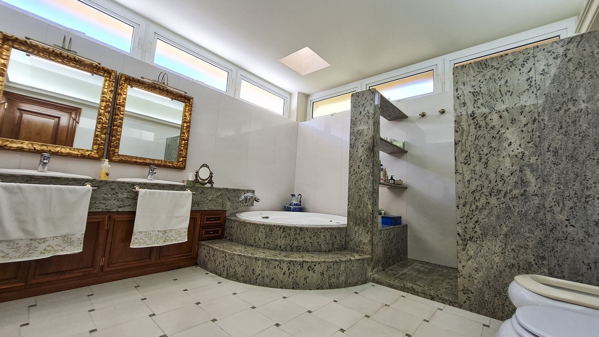 Villa à San Pedro del Pinatar, Murcia, Espagne 5 chambres, 780 m2 No. 99784