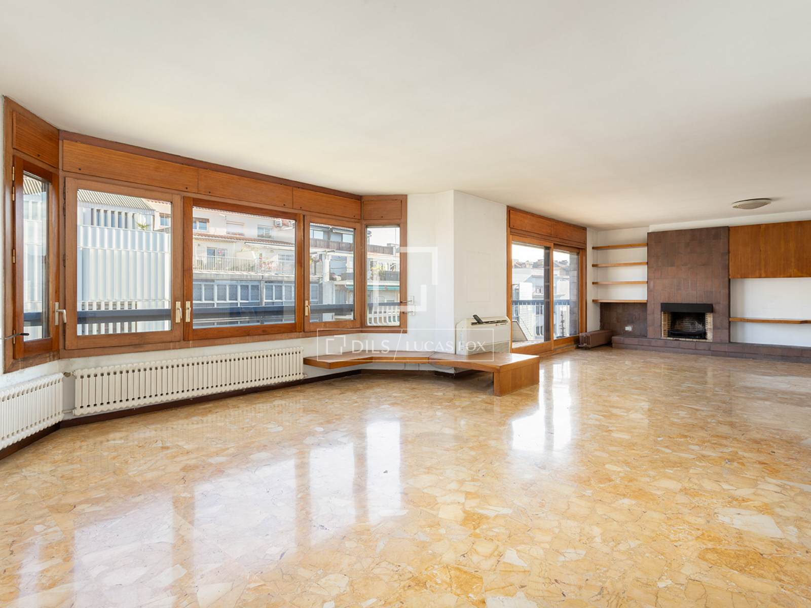 Penthouse w Barcelona, Hiszpania 6 sypialni, 250 mkw. nr 150449